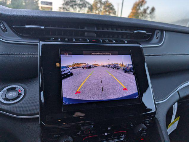 new 2025 Jeep Grand Cherokee car, priced at $44,655