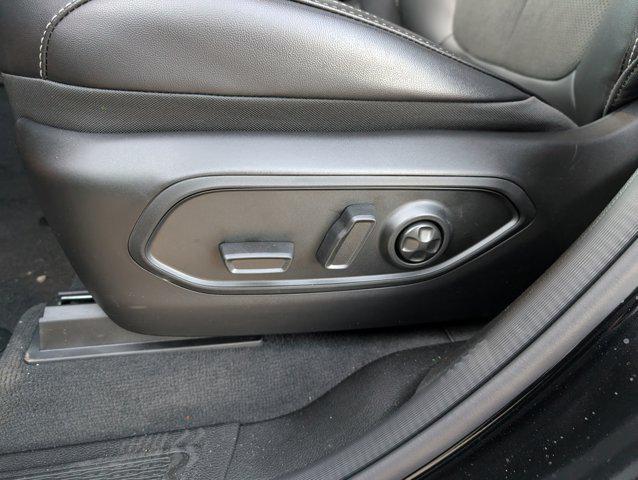 new 2025 Jeep Grand Cherokee car, priced at $44,655