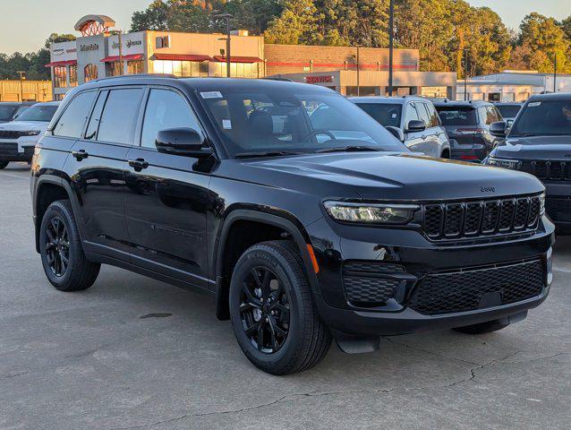 new 2025 Jeep Grand Cherokee car, priced at $44,655