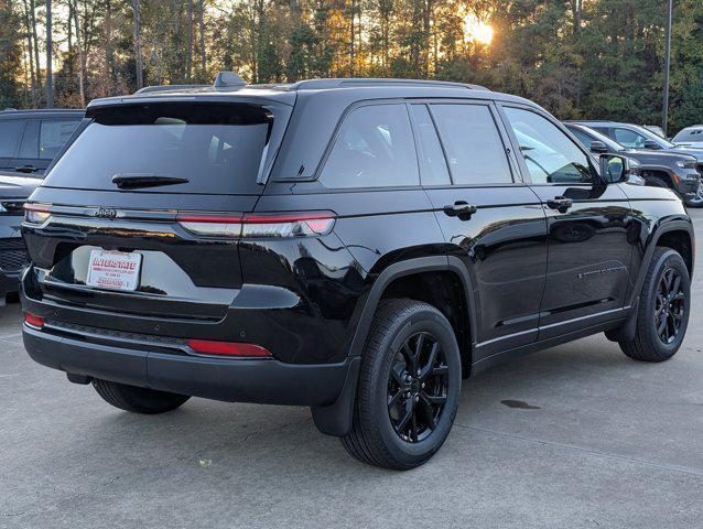 new 2025 Jeep Grand Cherokee car, priced at $44,655