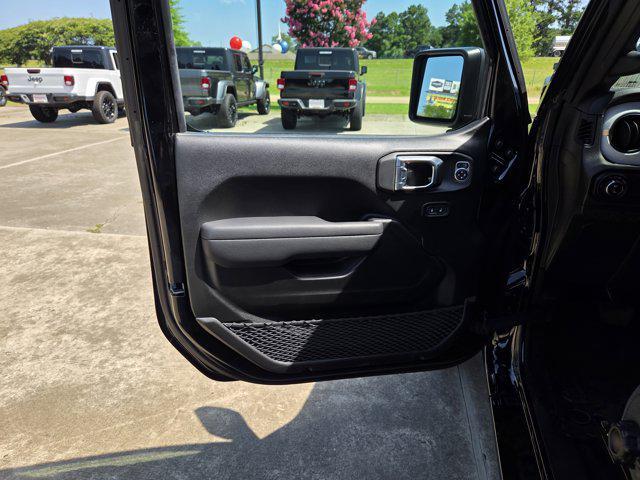 new 2025 Jeep Gladiator car, priced at $48,405