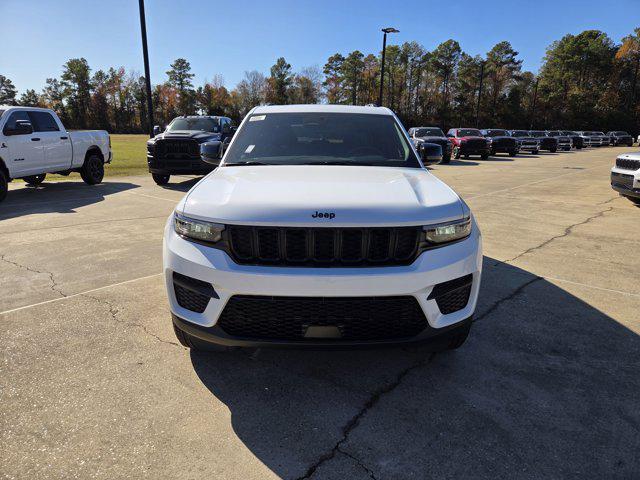 new 2025 Jeep Grand Cherokee car, priced at $44,560