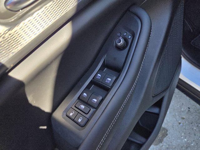 new 2025 Jeep Grand Cherokee car, priced at $44,560