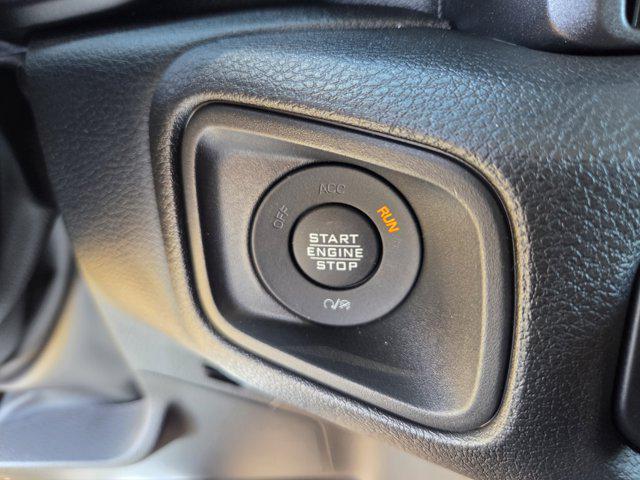 new 2025 Jeep Gladiator car, priced at $40,700