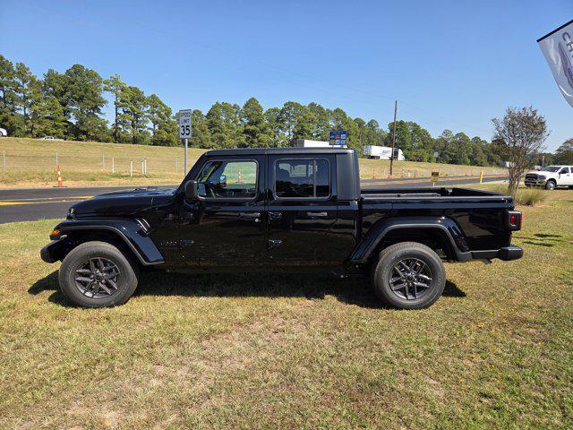 new 2025 Jeep Gladiator car, priced at $40,700
