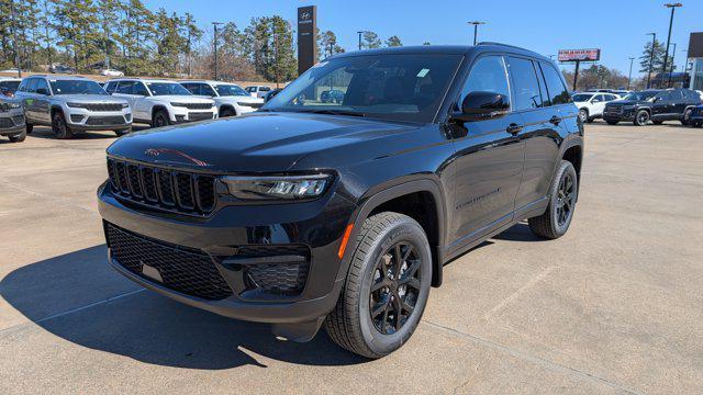 new 2025 Jeep Grand Cherokee car, priced at $45,255