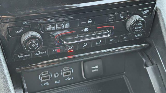 new 2025 Jeep Grand Cherokee car, priced at $45,255