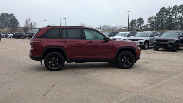 new 2025 Jeep Grand Cherokee car, priced at $45,155