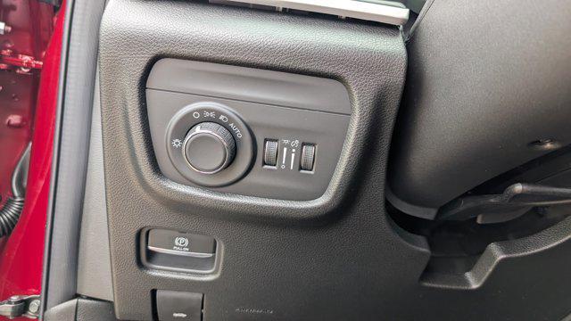 new 2025 Jeep Grand Cherokee car, priced at $45,155