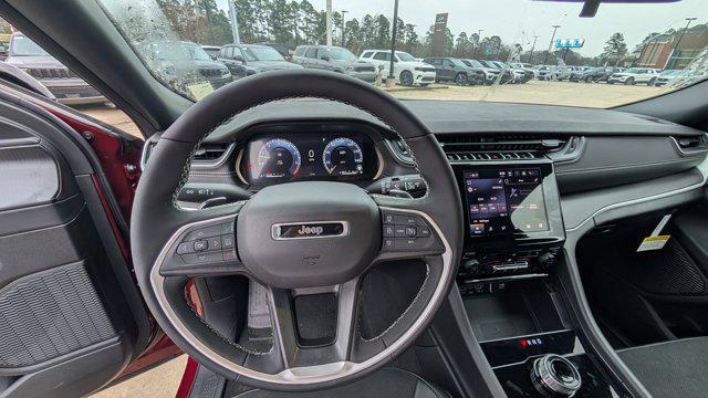 new 2025 Jeep Grand Cherokee car, priced at $45,155