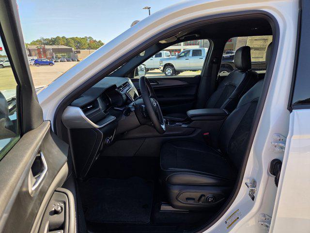 new 2025 Jeep Grand Cherokee L car, priced at $46,060