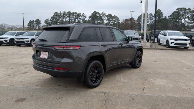 new 2025 Jeep Grand Cherokee car, priced at $45,155