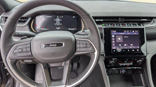 new 2025 Jeep Grand Cherokee car, priced at $45,155