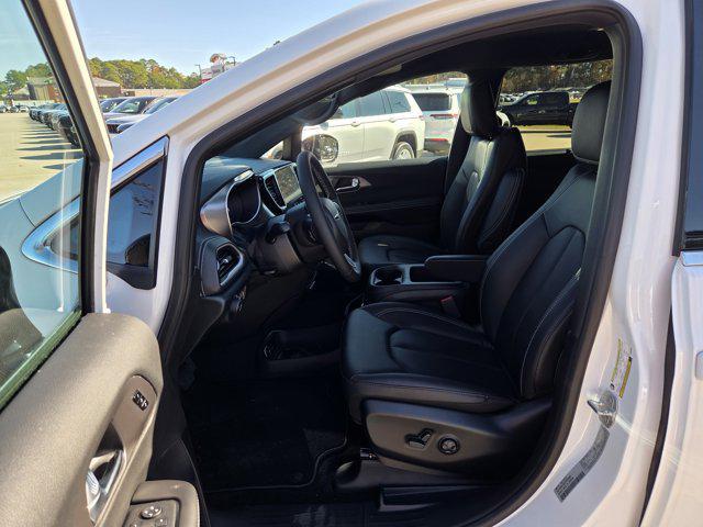 new 2026 Chrysler Pacifica car, priced at $45,640