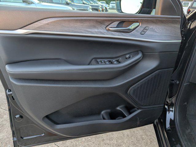 new 2025 Jeep Grand Cherokee L car, priced at $50,645