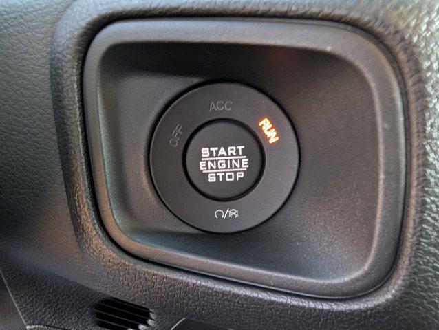 new 2025 Jeep Gladiator car, priced at $48,105