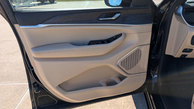 new 2026 Jeep Grand Cherokee car, priced at $50,505