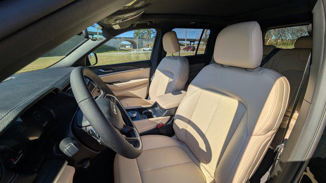 new 2026 Jeep Grand Cherokee car, priced at $50,505