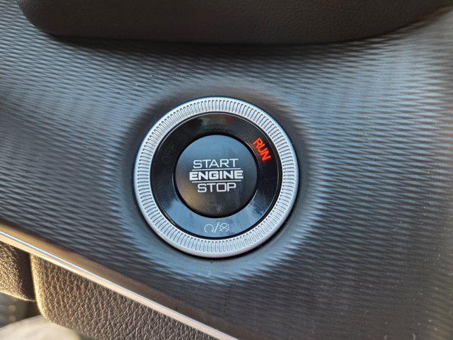 new 2025 Jeep Grand Cherokee car, priced at $44,060