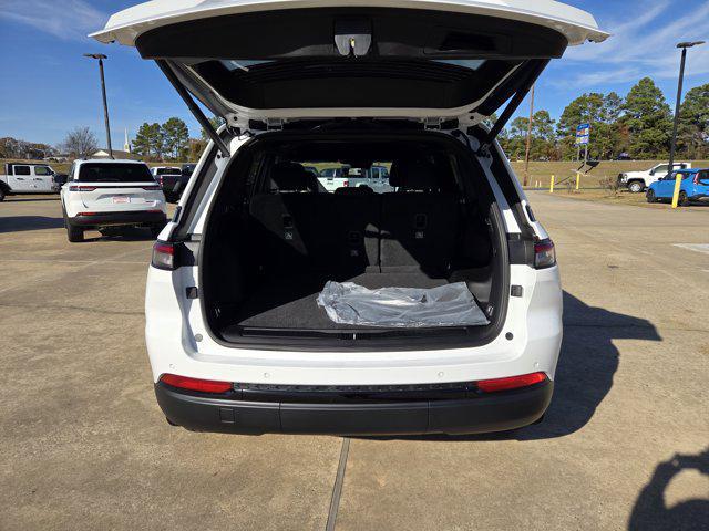 new 2025 Jeep Grand Cherokee car, priced at $44,060