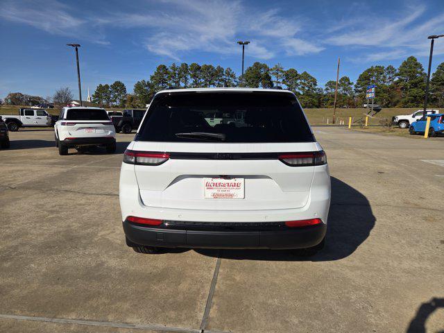 new 2025 Jeep Grand Cherokee car, priced at $44,060