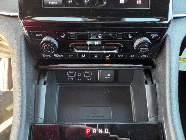 new 2025 Jeep Grand Cherokee car, priced at $44,060