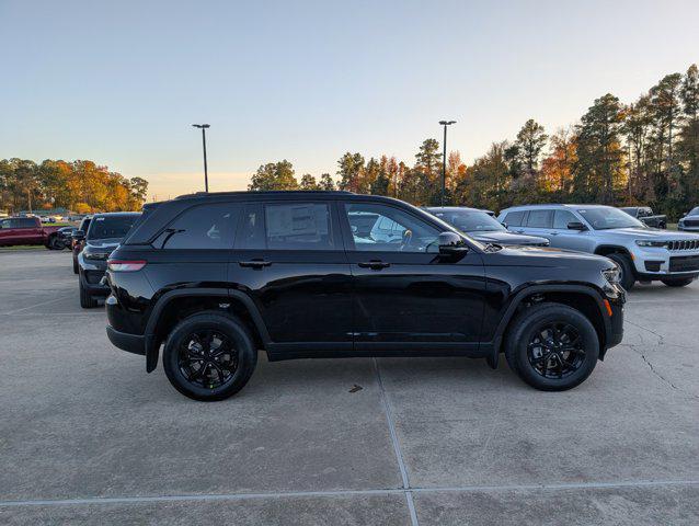 new 2025 Jeep Grand Cherokee car, priced at $45,155