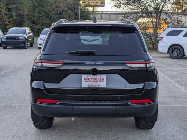 new 2025 Jeep Grand Cherokee car, priced at $45,155