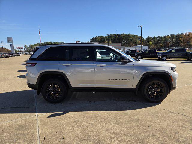 new 2025 Jeep Grand Cherokee car, priced at $44,655