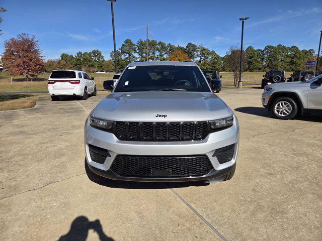 new 2025 Jeep Grand Cherokee car, priced at $44,655