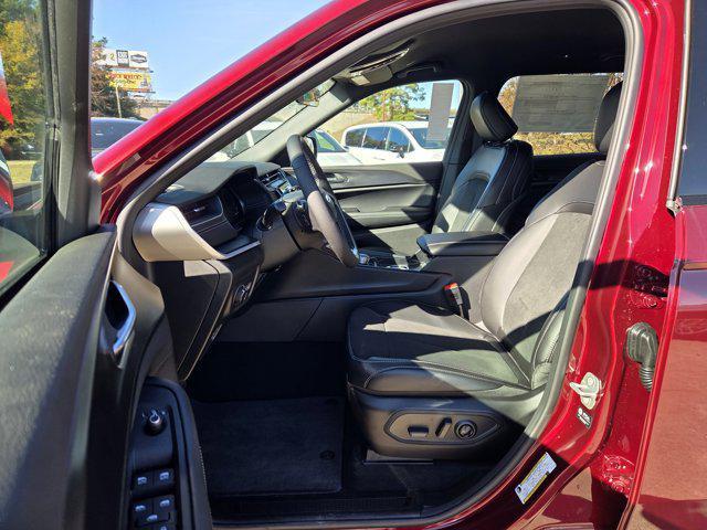 new 2025 Jeep Grand Cherokee L car, priced at $46,655