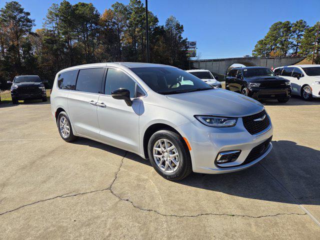 new 2026 Chrysler Pacifica car, priced at $46,135