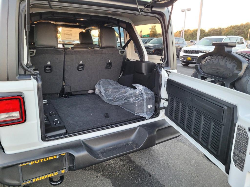 new 2026 Jeep Wrangler car, priced at $46,793