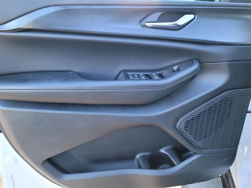 new 2026 Jeep Grand Cherokee car, priced at $41,210