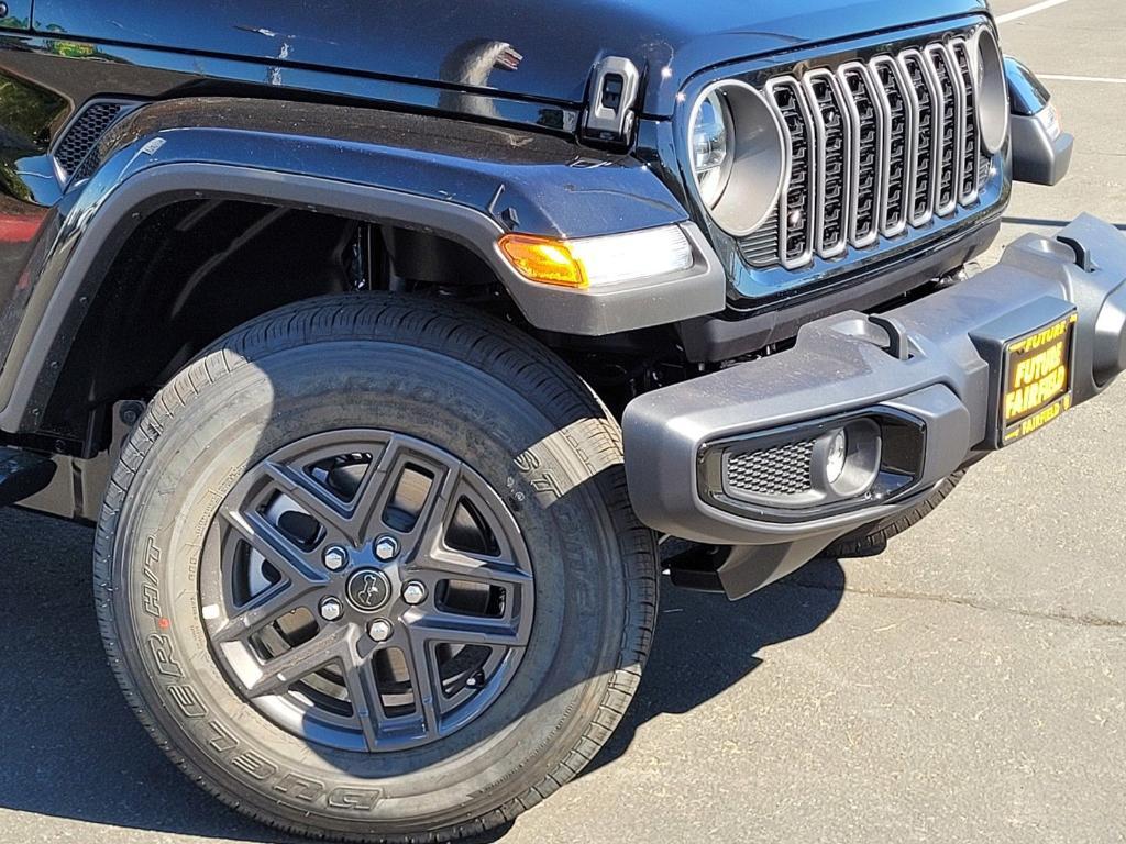 new 2026 Jeep Gladiator car, priced at $51,590