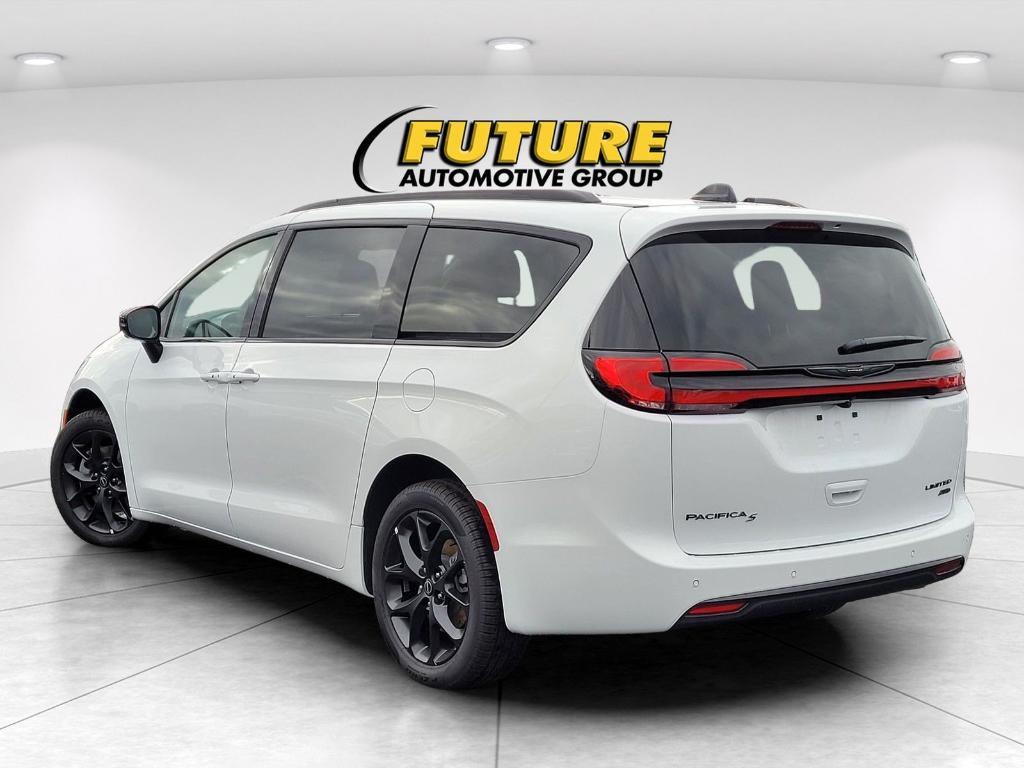 new 2026 Chrysler Pacifica car, priced at $52,281