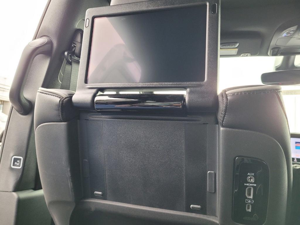 new 2026 Chrysler Pacifica car, priced at $52,281