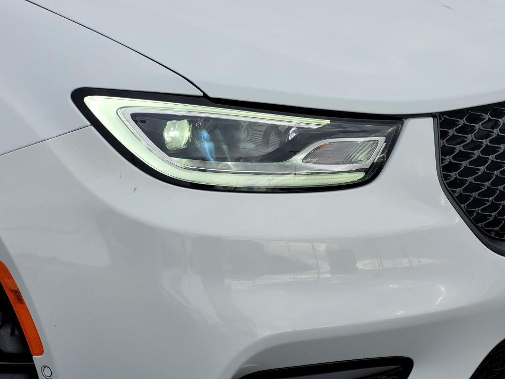 new 2026 Chrysler Pacifica car, priced at $52,281