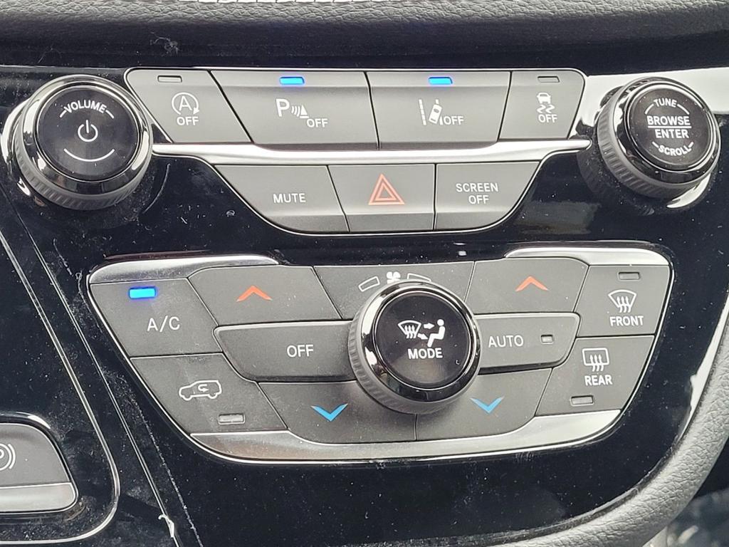 new 2026 Chrysler Pacifica car, priced at $52,281