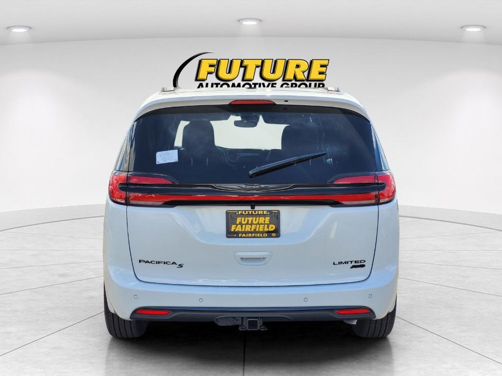 new 2026 Chrysler Pacifica car, priced at $48,751
