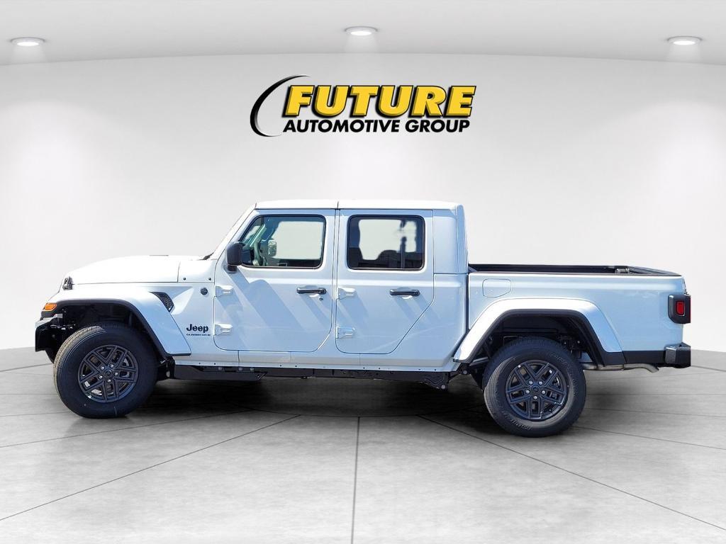 new 2026 Jeep Gladiator car, priced at $44,830