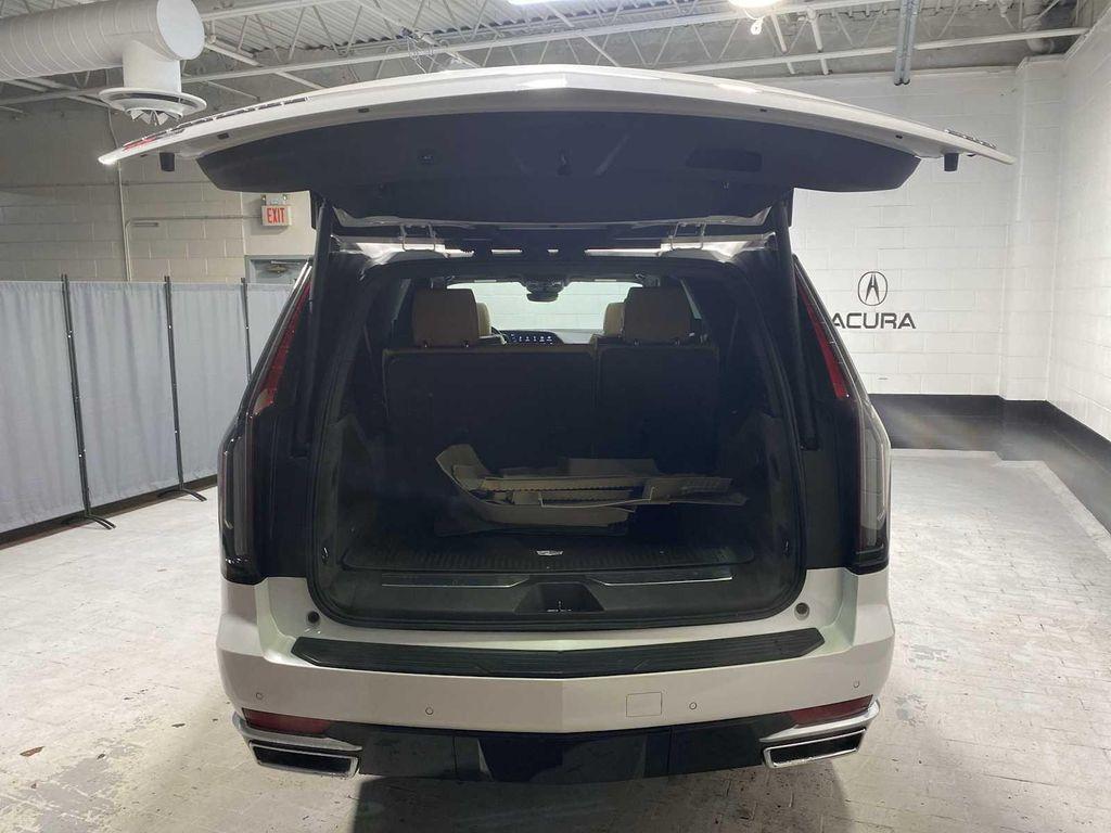 used 2022 Cadillac Escalade ESV car, priced at $51,880