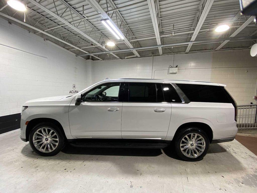 used 2022 Cadillac Escalade ESV car, priced at $51,880
