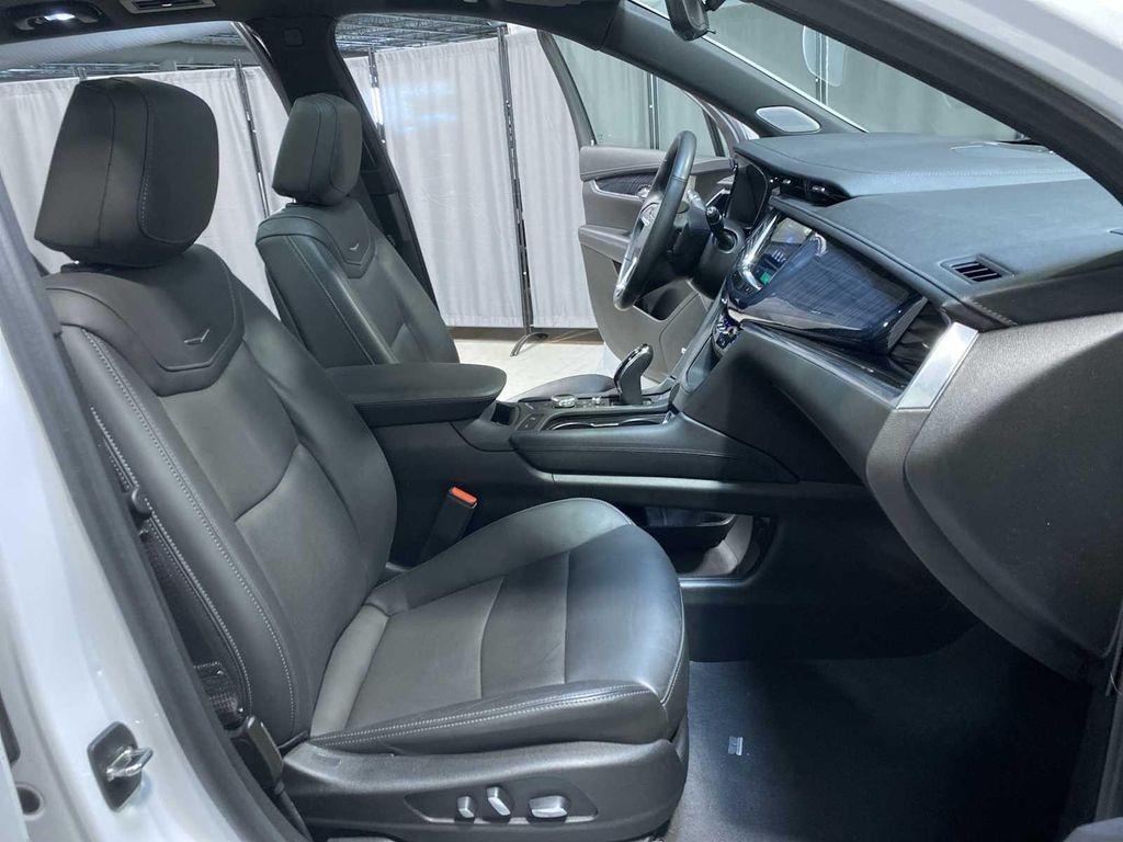 used 2023 Cadillac XT6 car, priced at $39,380
