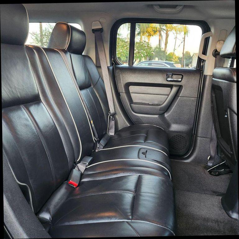used 2006 Hummer H3 car, priced at $8,599