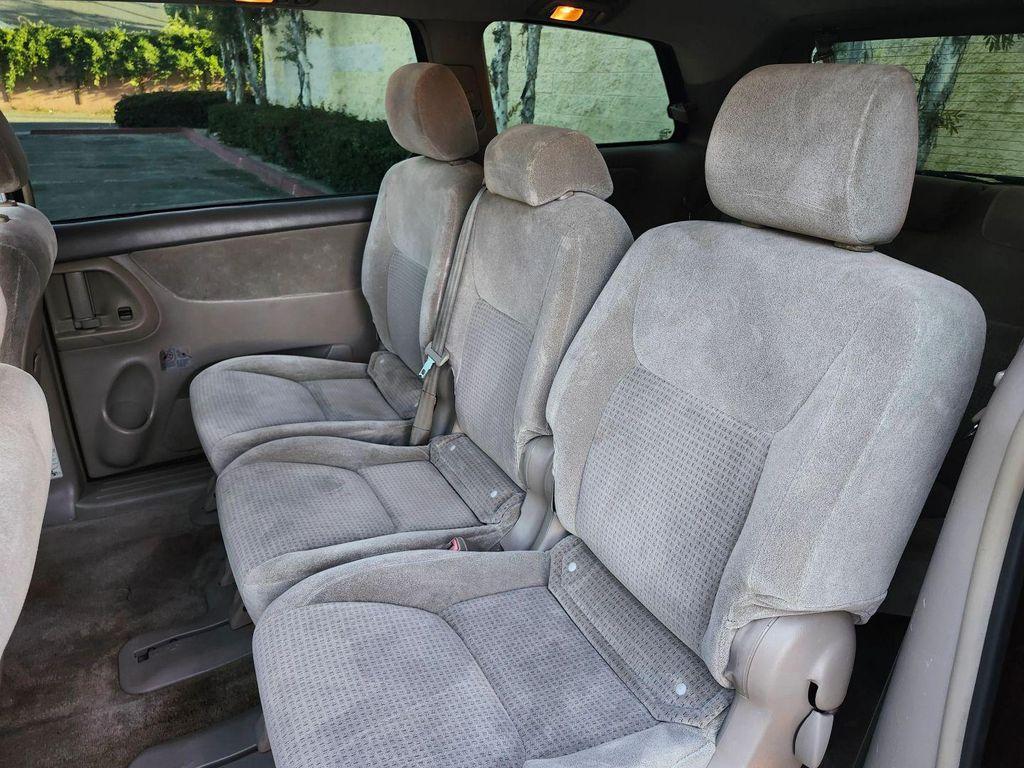 used 2007 Toyota Sienna car, priced at $6,499