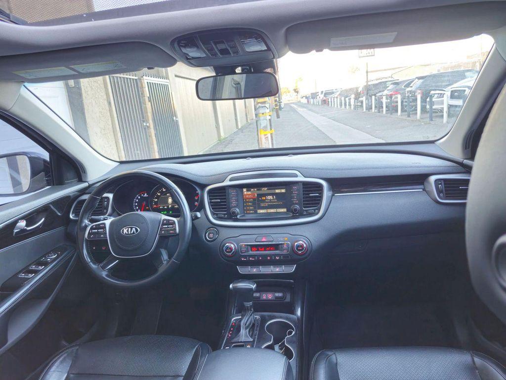 used 2020 Kia Sorento car, priced at $15,899