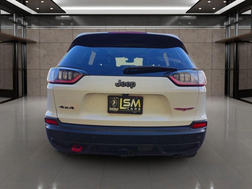 used 2019 Jeep Cherokee car, priced at $15,399