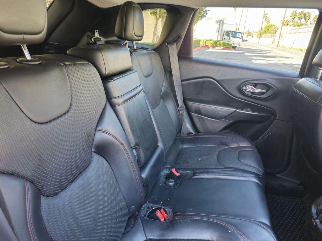 used 2019 Jeep Cherokee car, priced at $15,399
