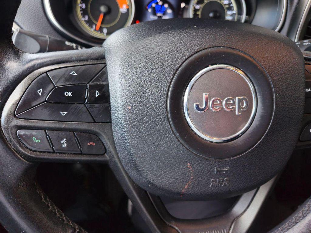 used 2019 Jeep Cherokee car, priced at $15,399
